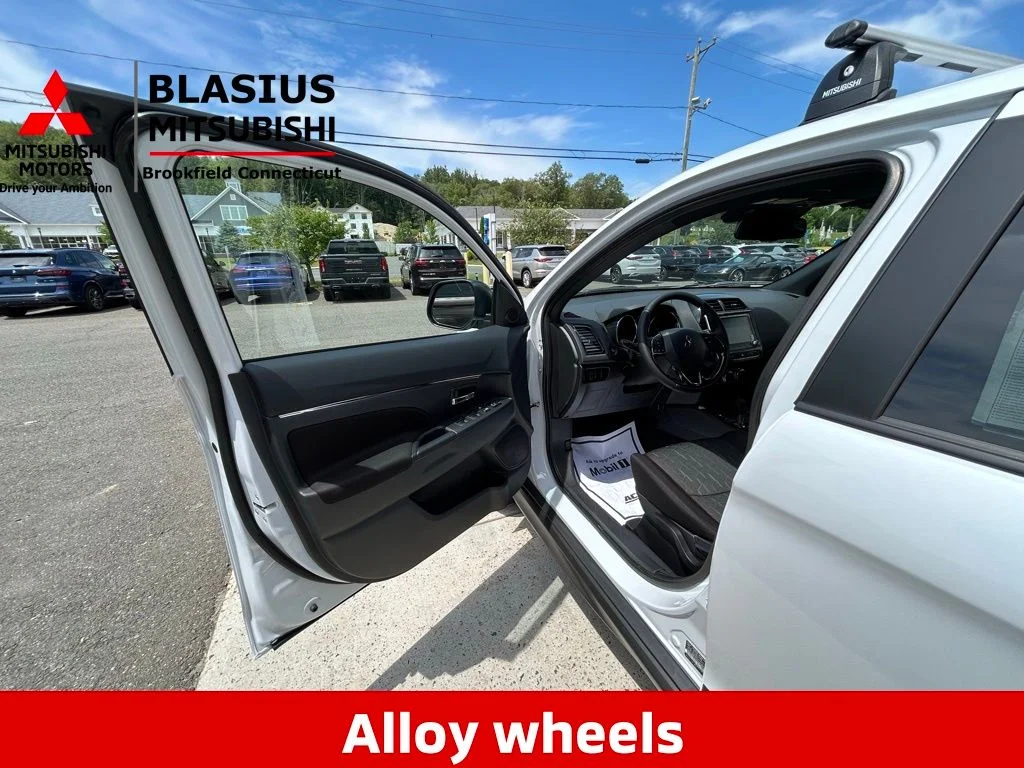 New 2025 White Mitsubishi 2.0 Trail Edition image 18