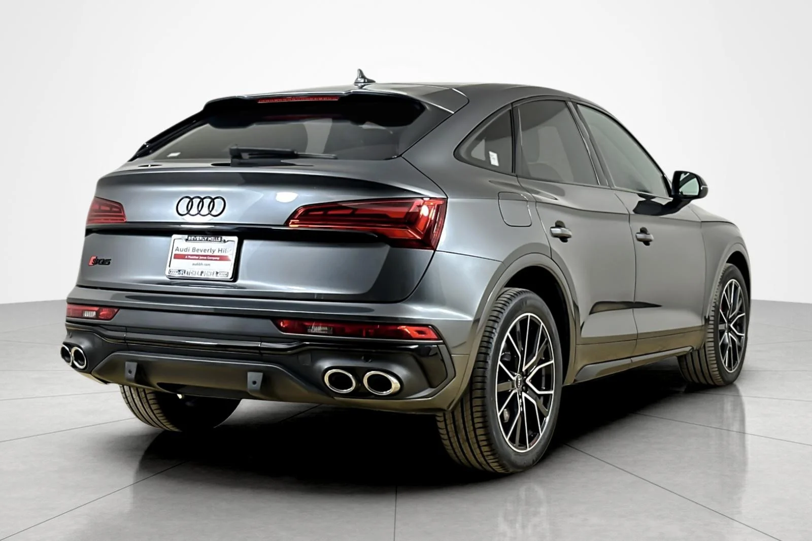 Used 2022 Daytona Gray Pearl Effect Audi Premium Plus 3.0 TFSI quattro image 5