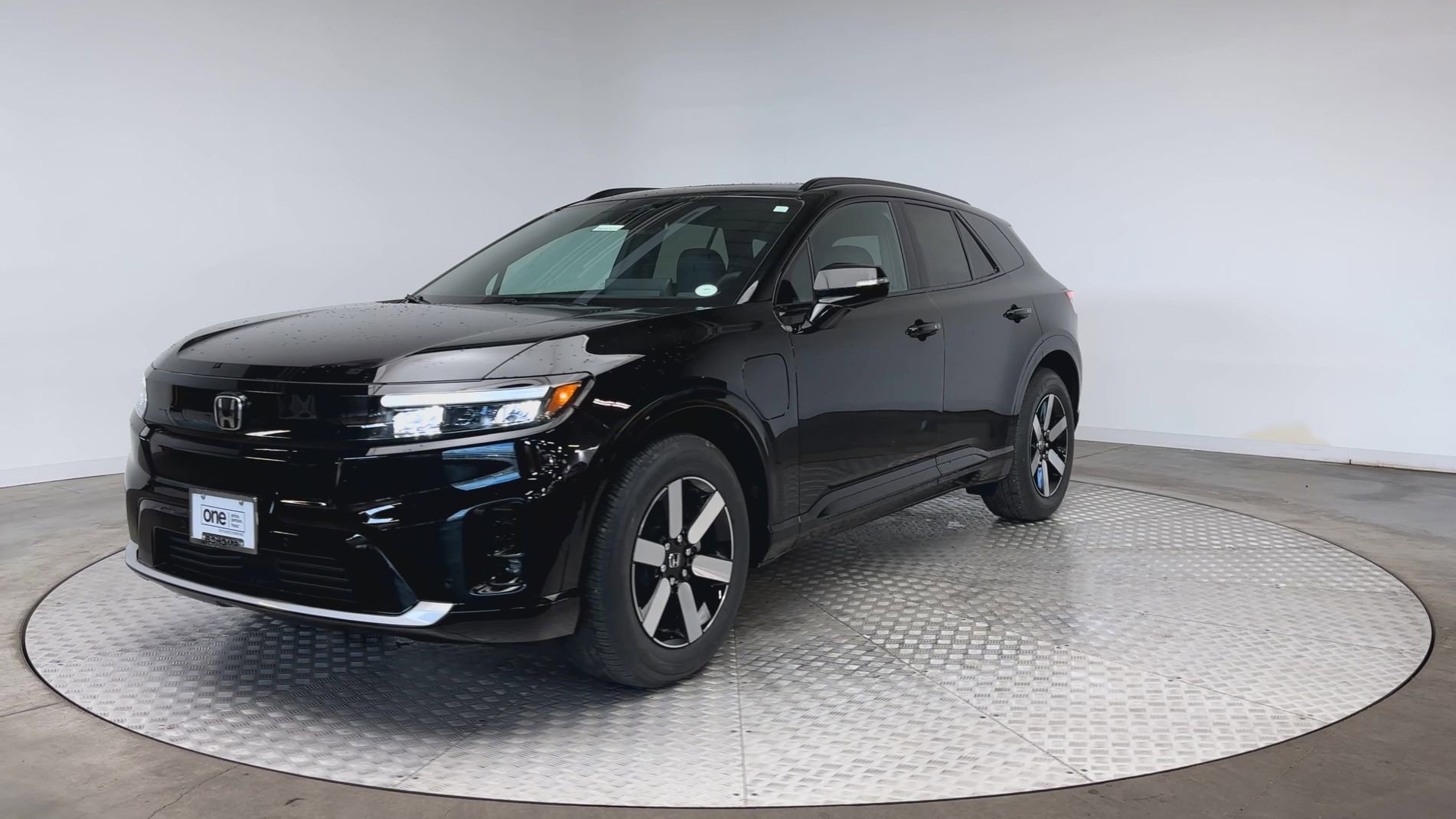 New 2026 Raven Black Honda Touring image 4
