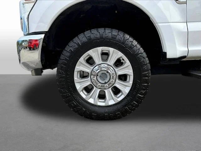 Used 2022 White Ford XL image 32