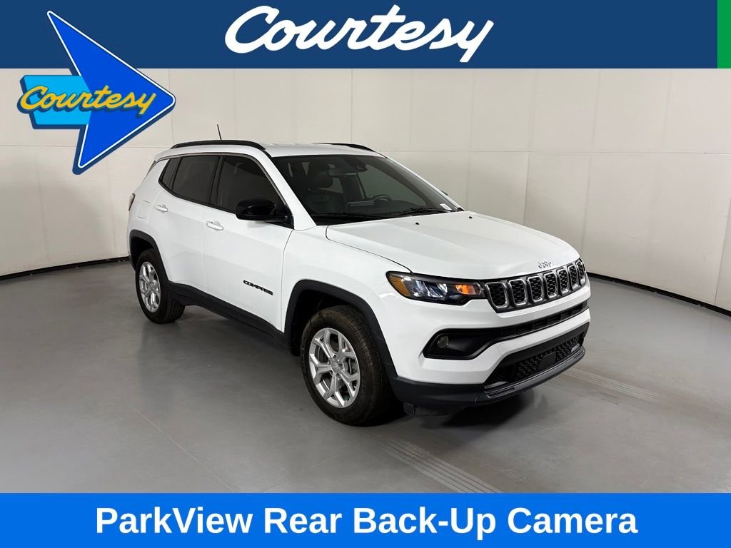Used 2024 White Jeep Latitude image 1