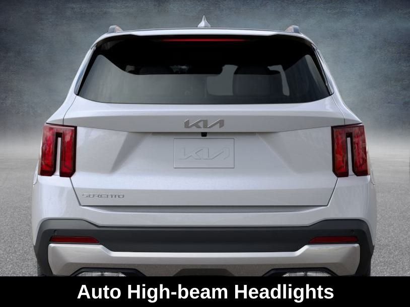 Used 2026 White Kia S image 17