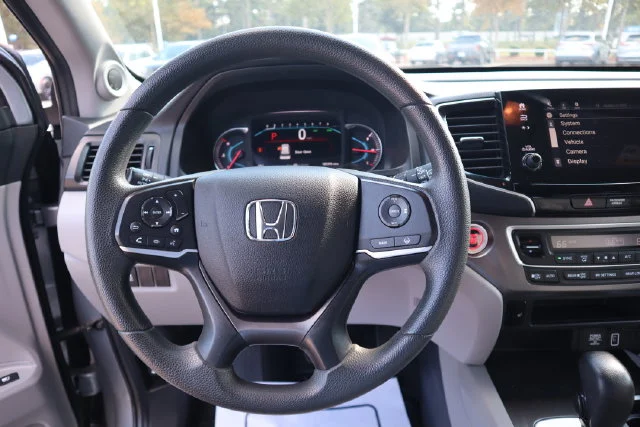 Used 2020 Lunar Silver Metallic Honda EX image 8