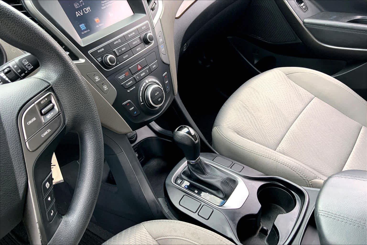 Used 2017 Frost White Pearl Hyundai 2.4L image 16