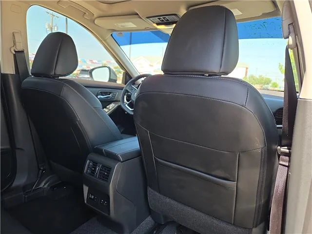 Used 2023 Gray Nissan SL image 11