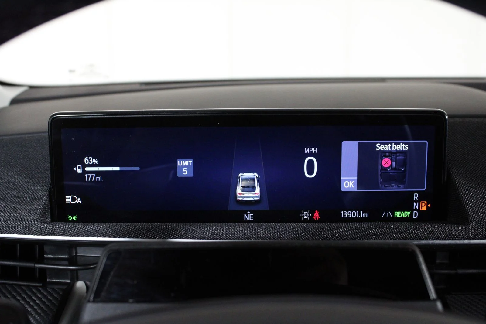 Used 2025 Green Ford Premium image 19