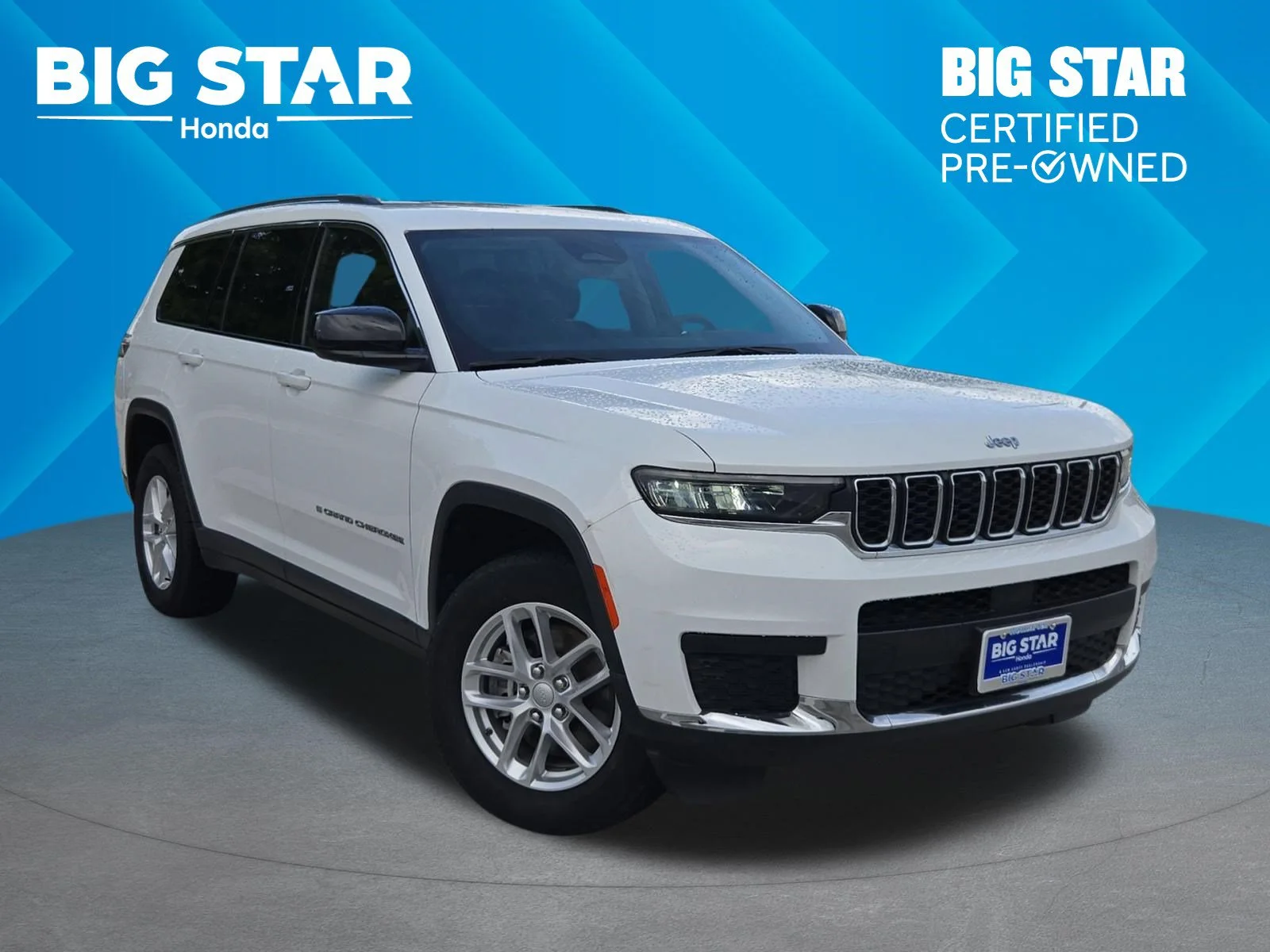 Used 2023 Bright White Clearcoat Jeep Laredo image 1