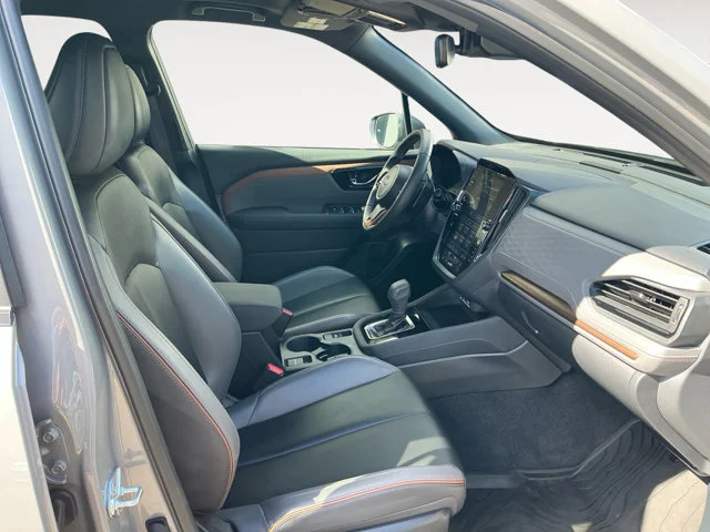 Used 2025 River Rock Pearl Subaru Sport image 15