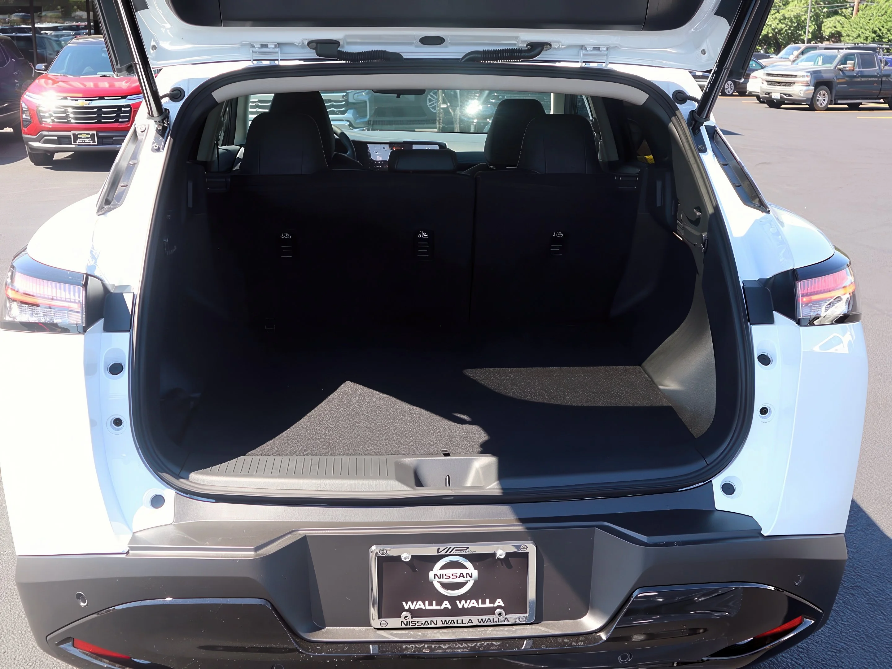 2025 Nissan Murano SV - Photo 9