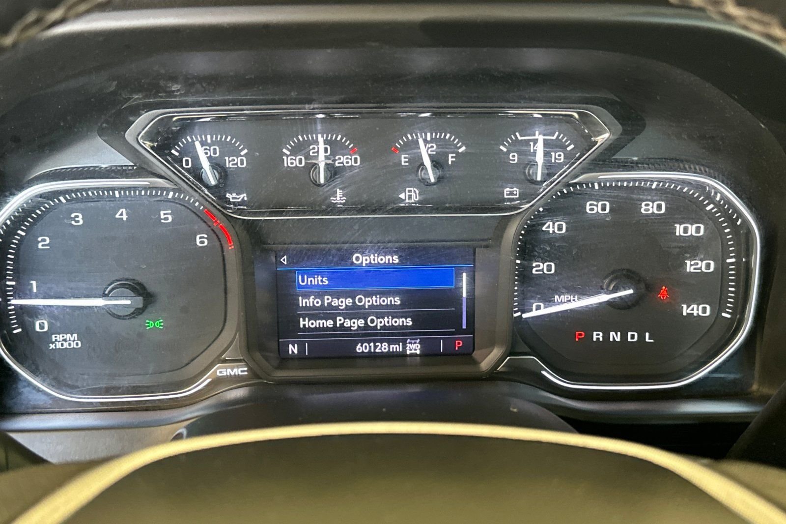 Used 2022 White GMC SLE image 23