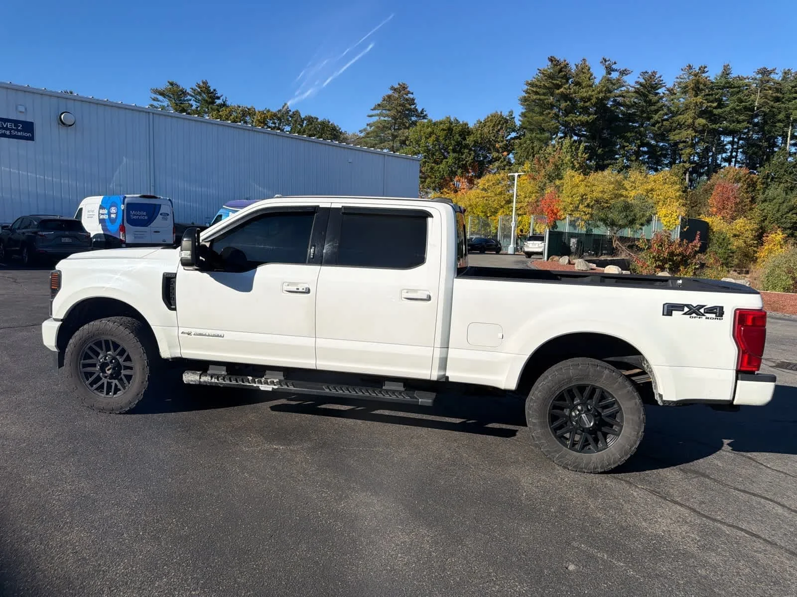 Used 2021 Star White Metallic Tri-Coat Ford LARIAT image 10