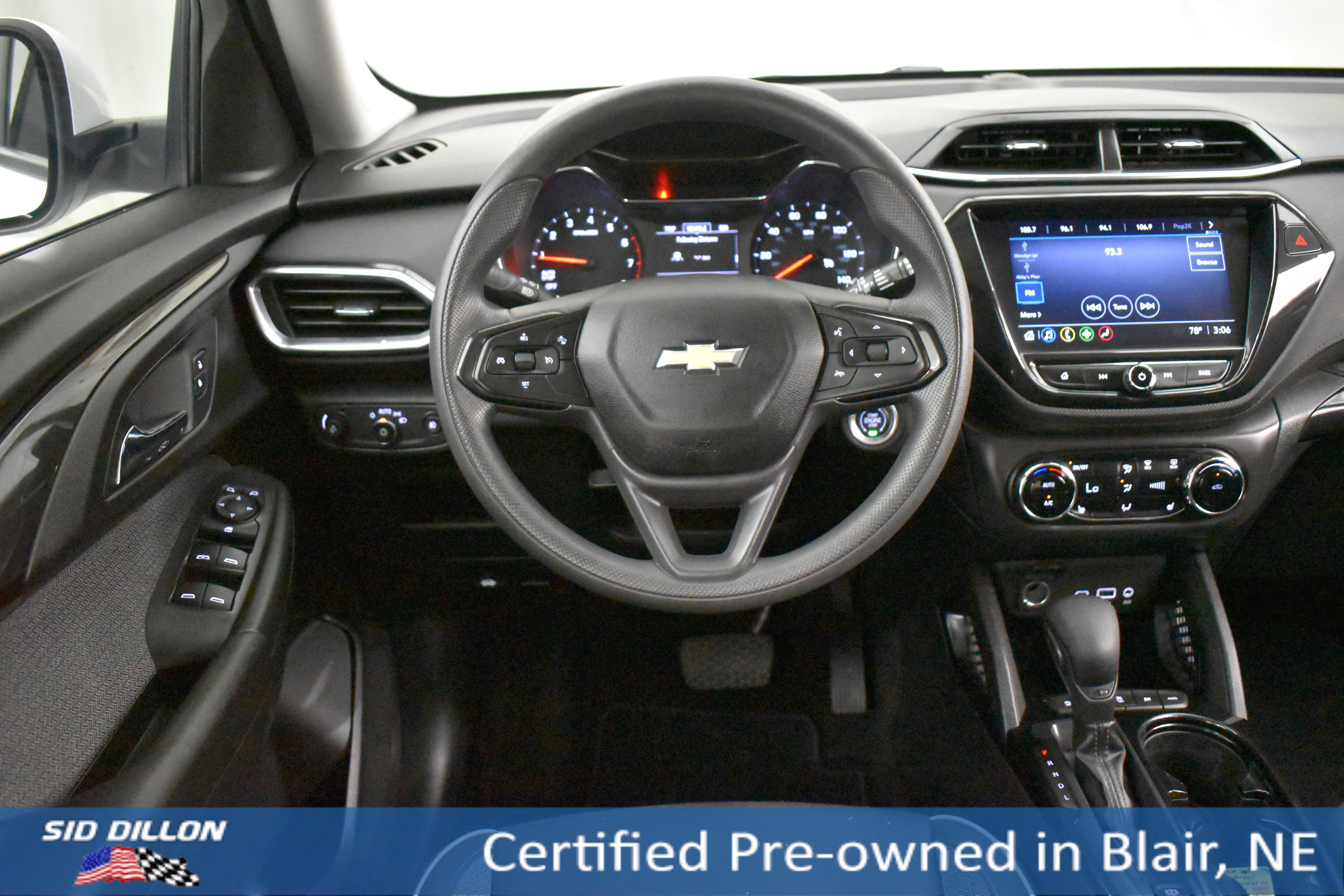 Used 2021 Summit White Chevrolet LT image 4