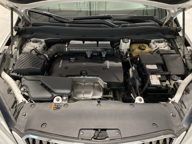 Used 2018 Summit White Buick Essence image 28