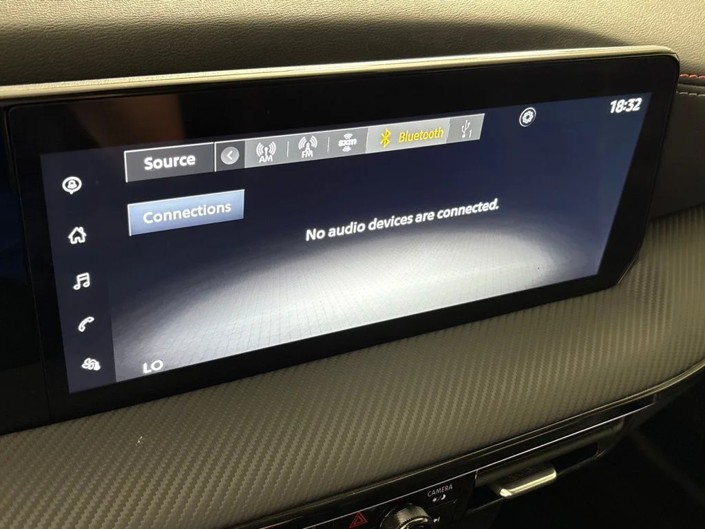Used 2025 Black Nissan SR image 35