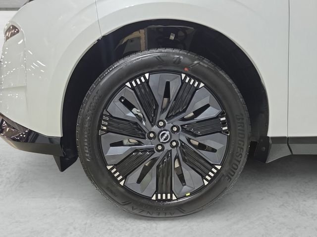 New 2026 Everest White Pearl TriCoat Nissan Platinum image 23