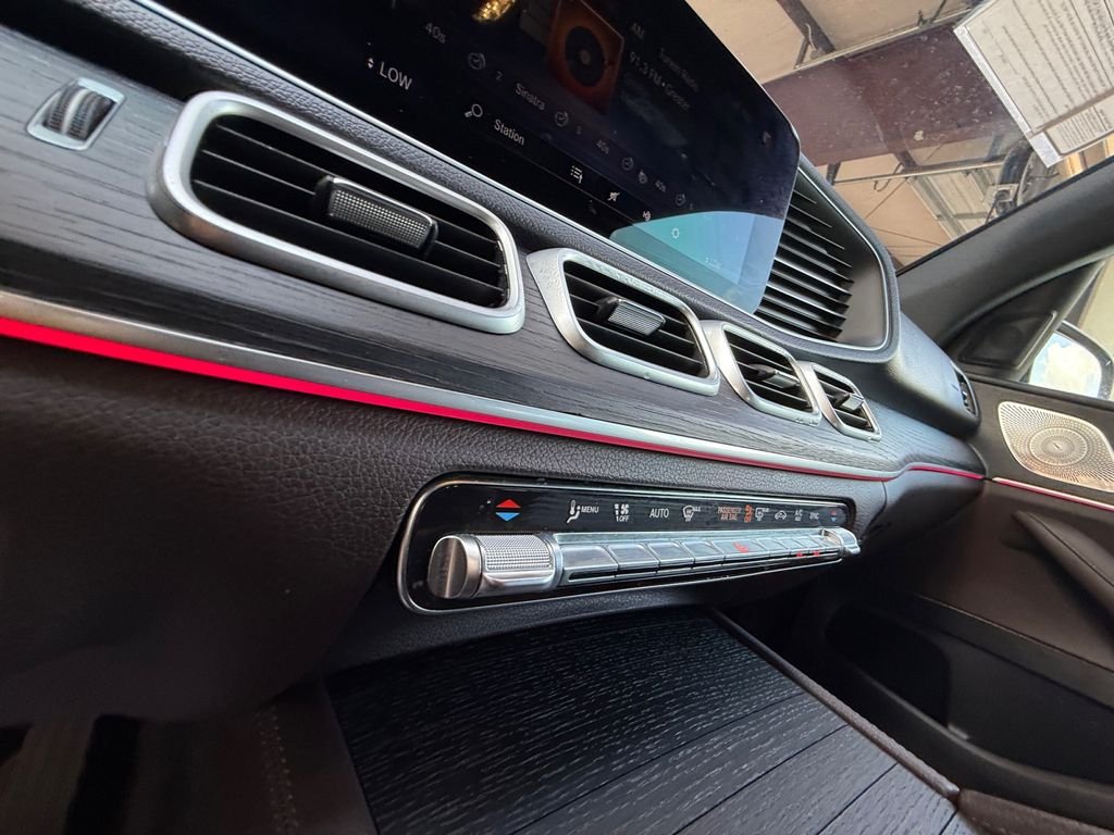 Used 2023  Mercedes-Benz GLE 450 image 23