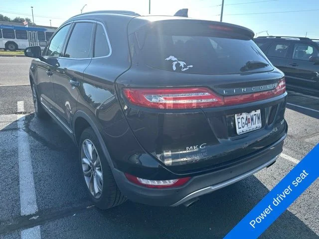Used 2017 Black Velvet Lincoln Select image 7