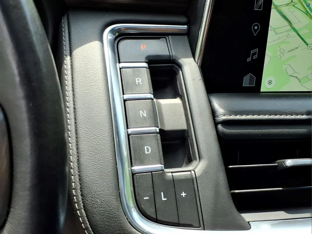 Used 2022 Gray Chevrolet LT image 11