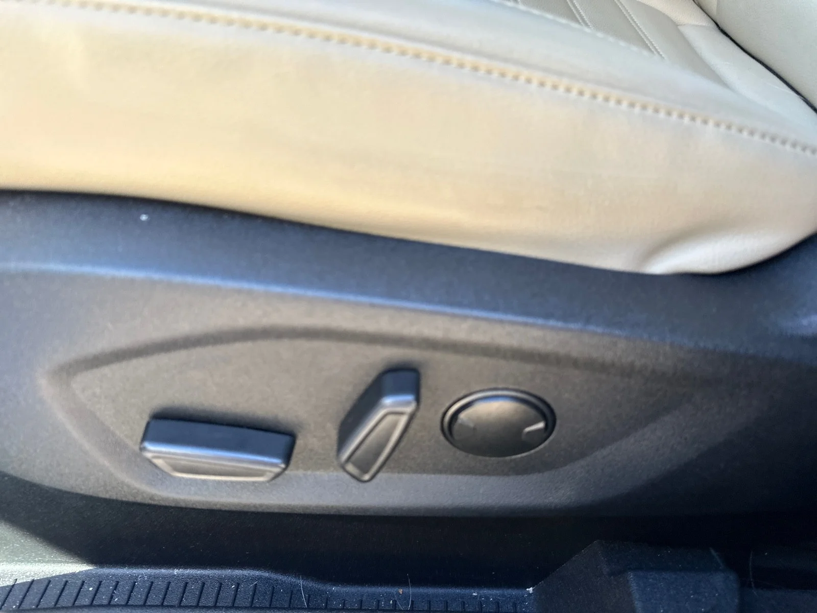 2024 Ford Edge SEL - Photo 18