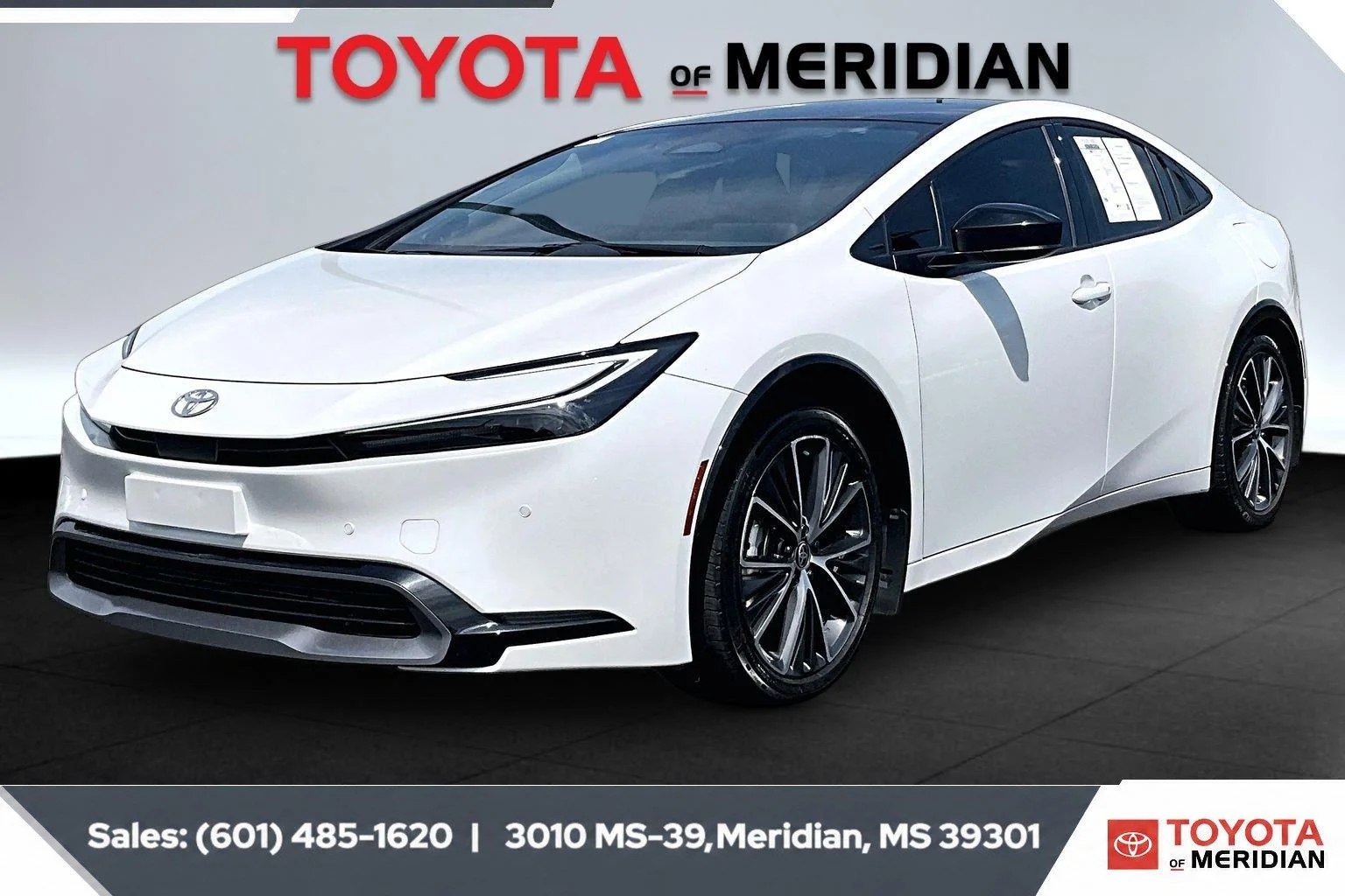 Used 2024 Wind Chill Pearl Toyota Limited image 10