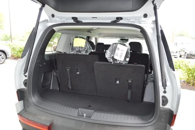 Used 2026 Silver Hyundai SE image 17