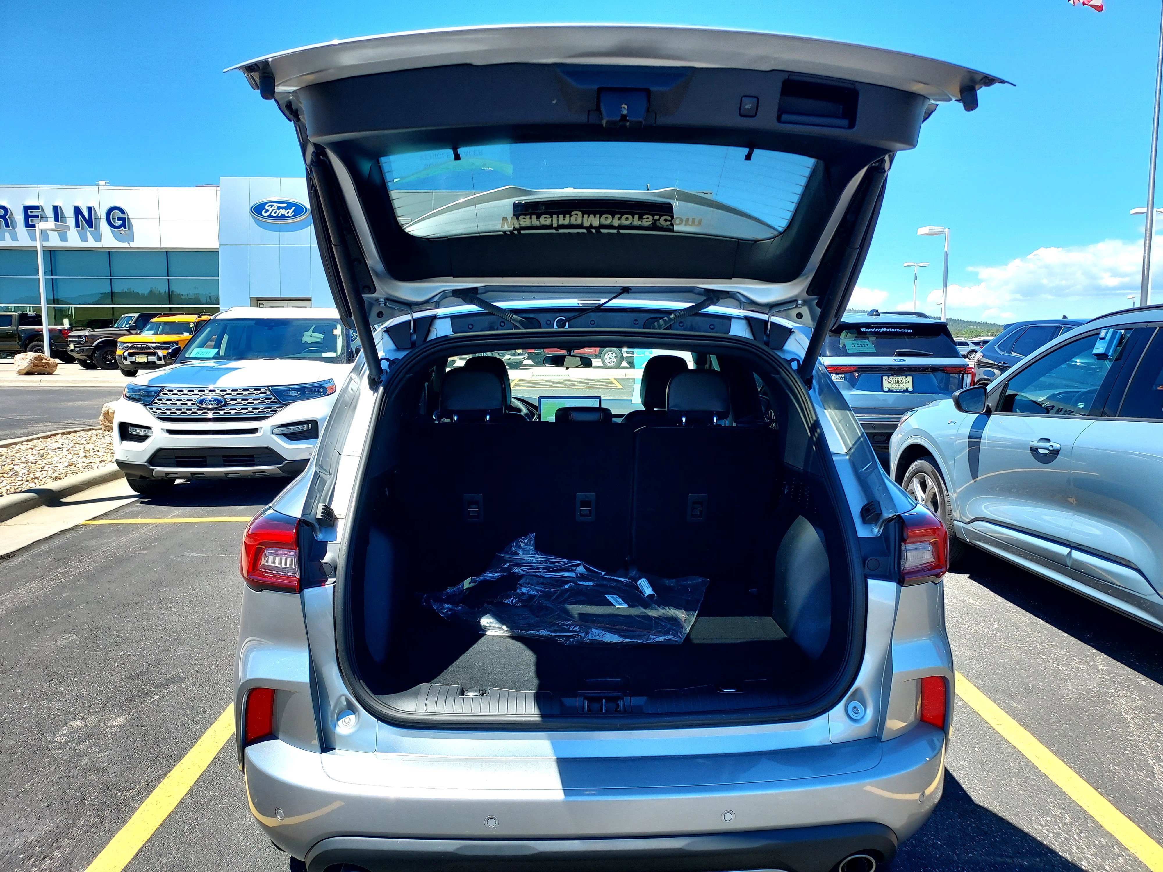 Used 2023 CARBONIZED GRAY Ford ST-Line image 7