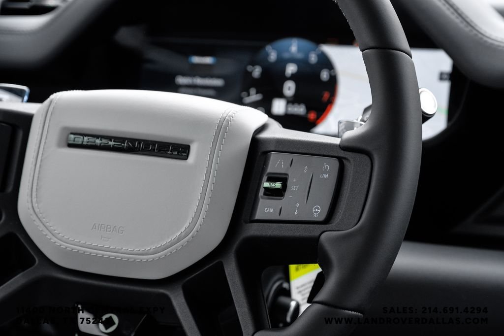 New 2026 Borasco Grey Metallic Land Rover OCTA image 17