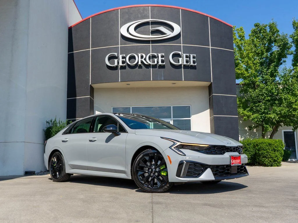 New 2026 Wolf Gray Kia GT image 1