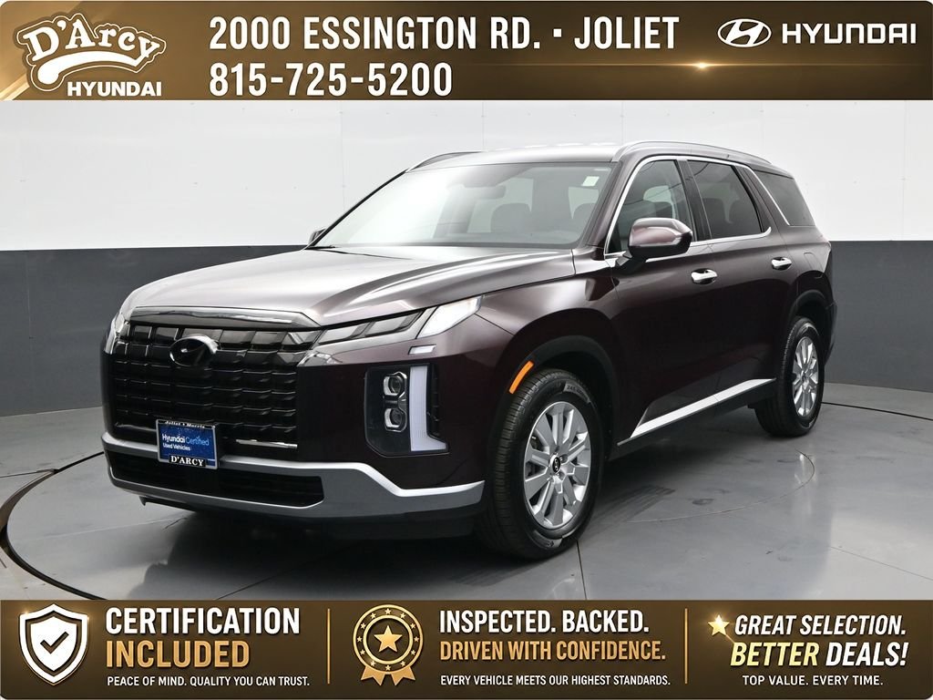 Used 2023 Red Hyundai SEL image 1