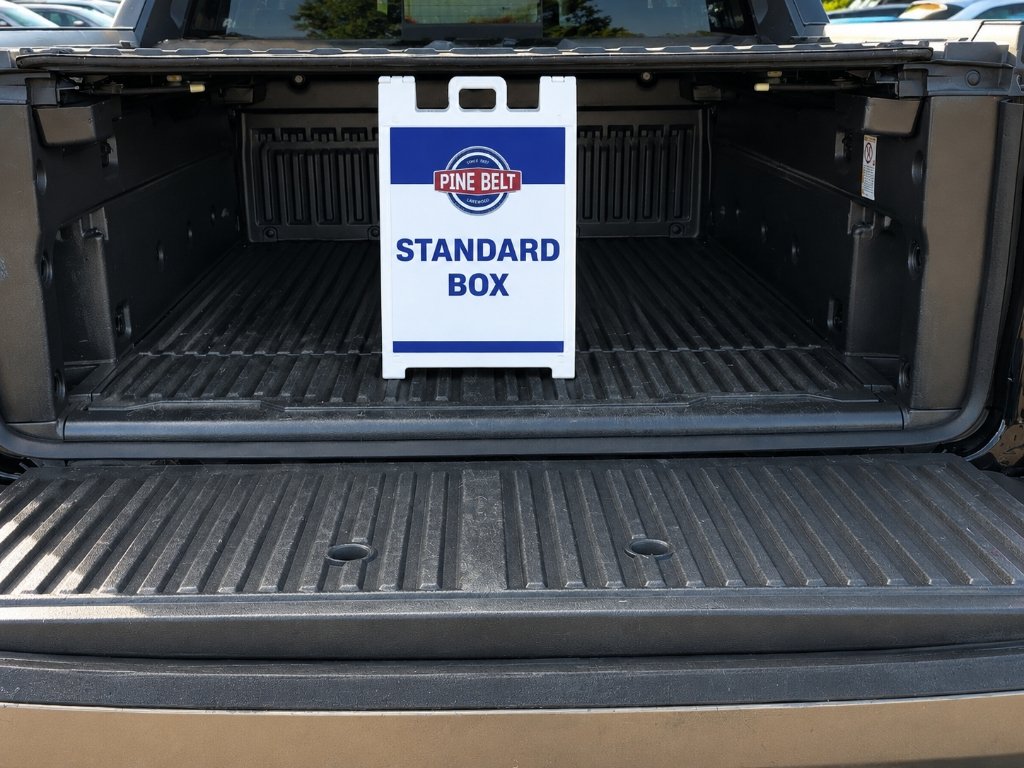 Used 2017 Black Chevrolet High Country image 6