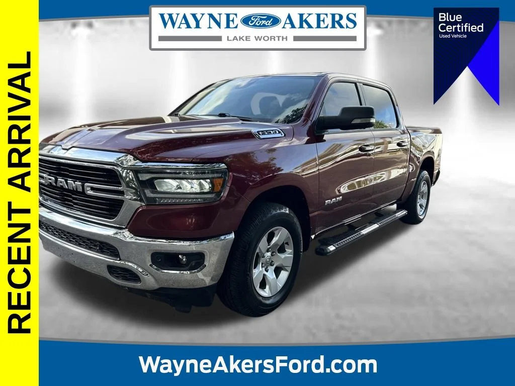 2019 RAM 1500 Big Horn/Lone Star 4x4 Crew Cab 5'7's photo