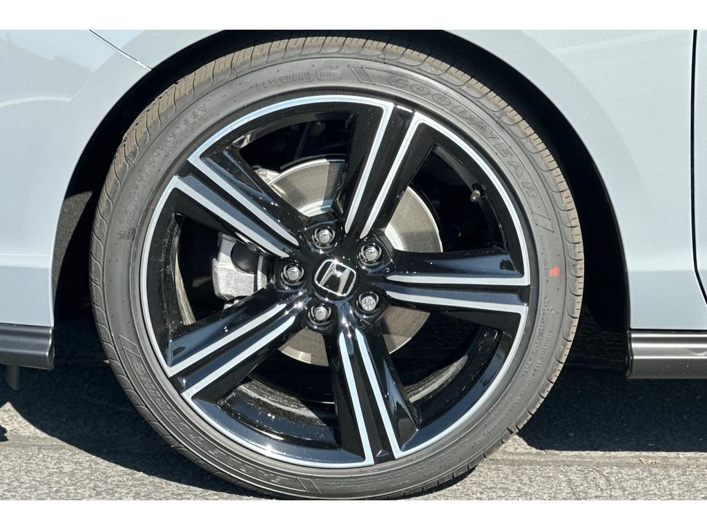 New 2026 Urban Gray Pearl Honda SE image 31