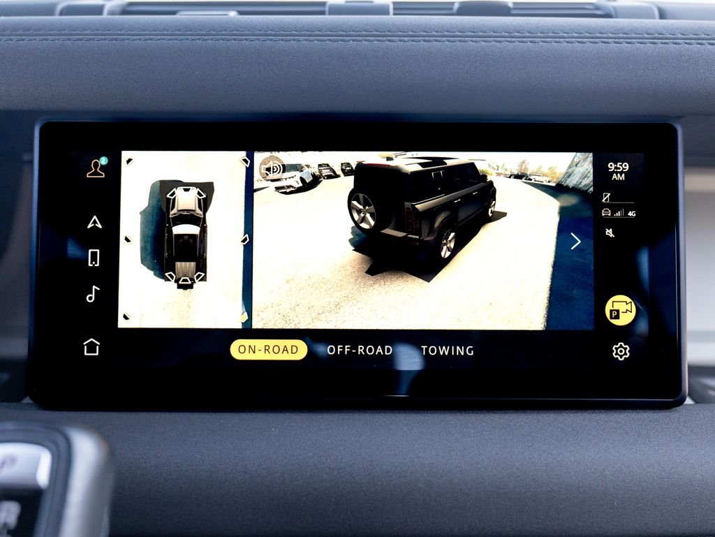 Used 2022 Gray Land Rover X-Dynamic SE image 29