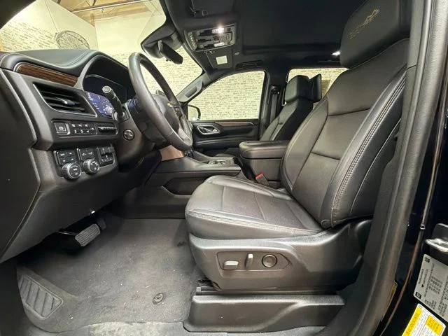 Used 2024 Black Chevrolet High Country image 21
