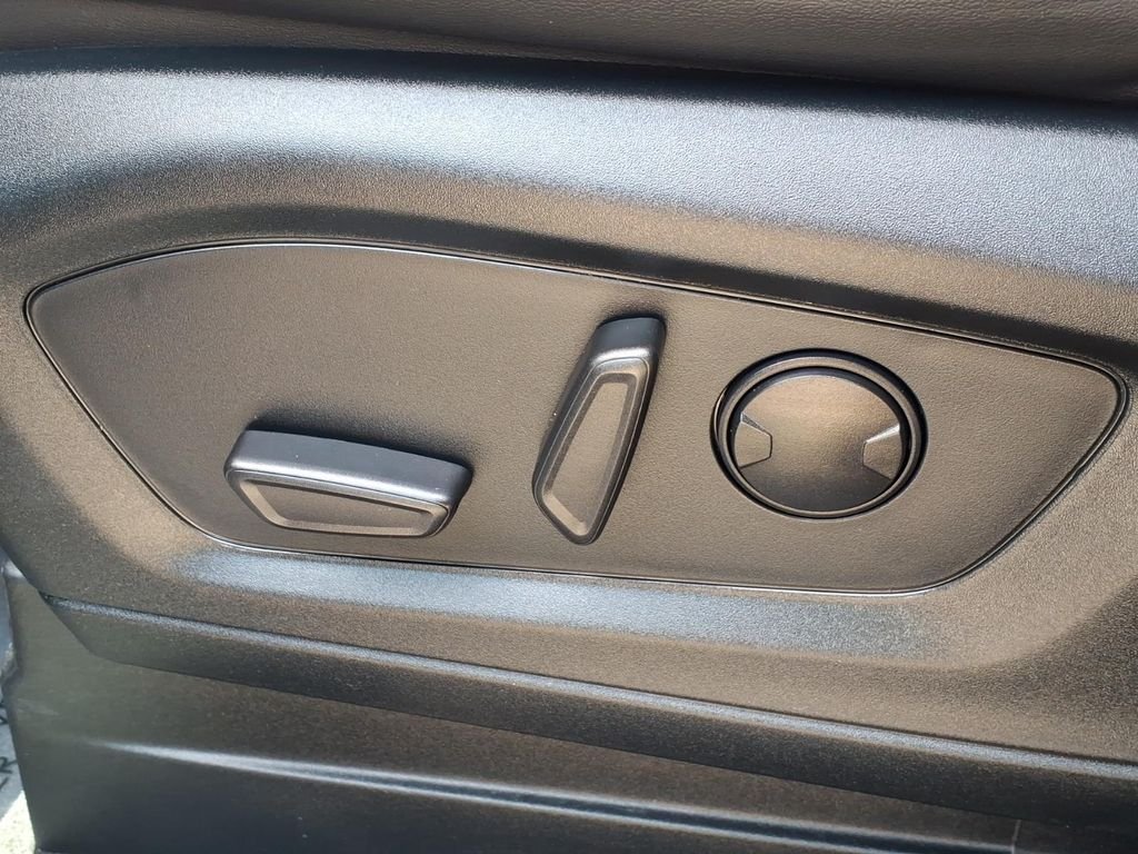 Certified Used 2023 Black Metallic Ford XLT image 20