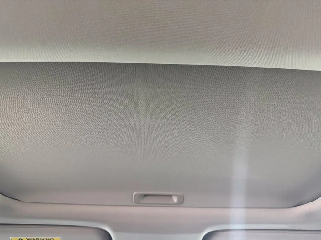 Used 2024 Silver Honda EX-L image 32