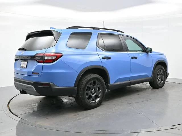Used 2025 Blue Honda TrailSport image 7