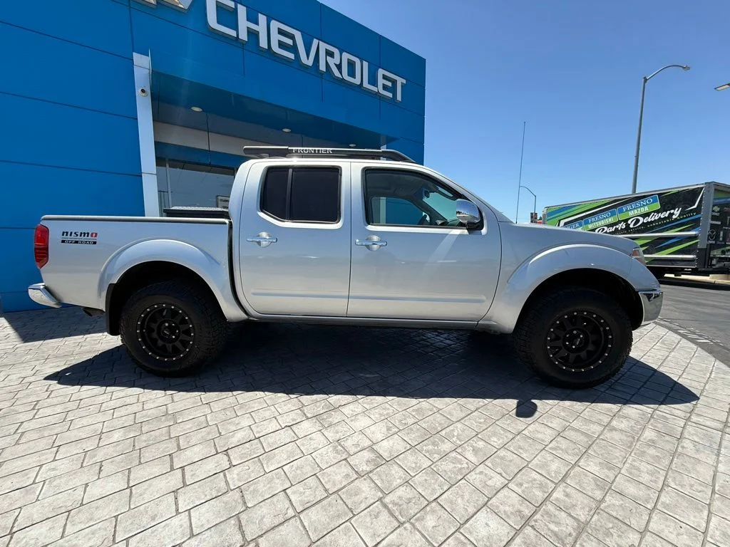 Used 2006 Silver Nissan NISMO Off-Road image 7