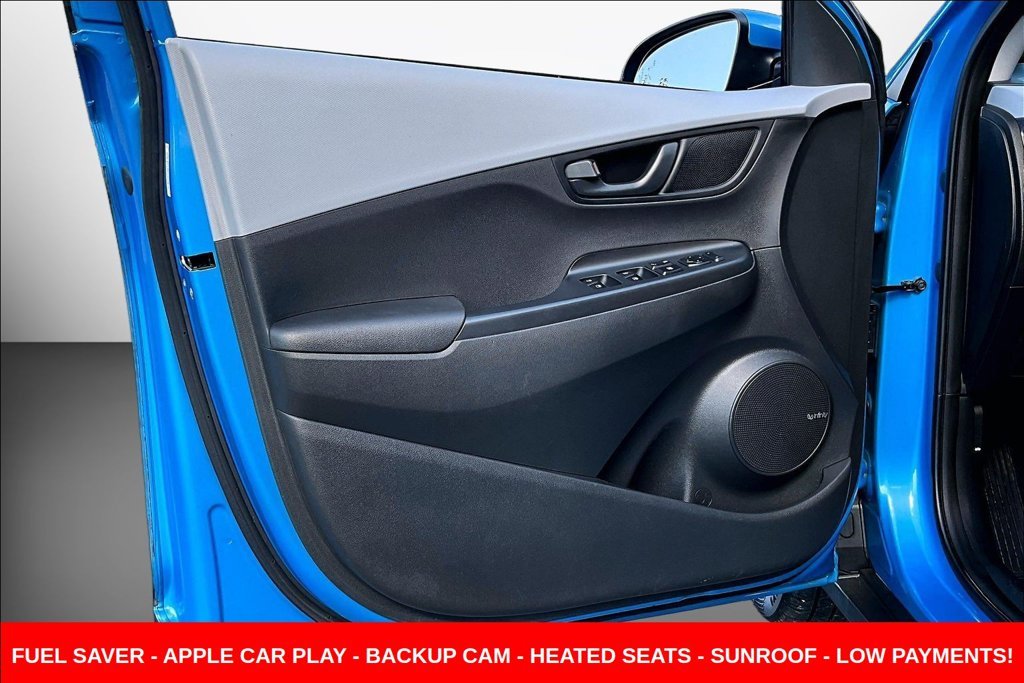 Used 2020 Blue Hyundai SEL Plus image 23