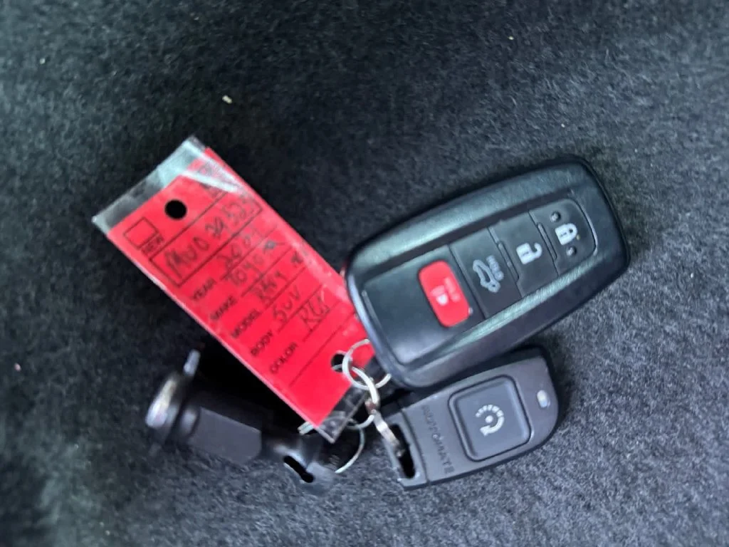 Used 2021 Red Toyota XLE image 9