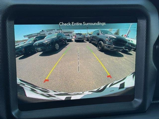 Used 2022 White Jeep Unlimited Sahara image 19