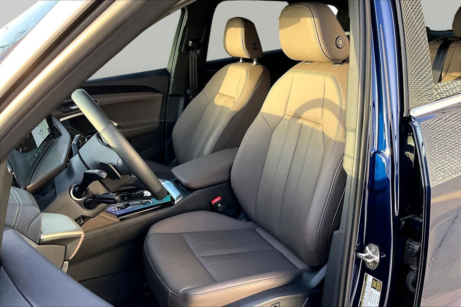 Certified Pre-Owned 2025 Audi New Q5 Premium