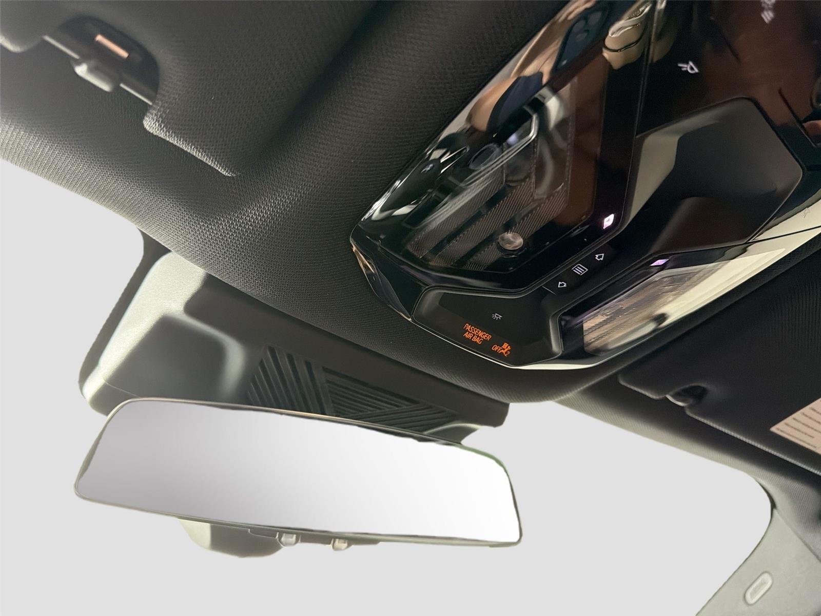 New 2026 Mineral White Metallic BMW 740i image 17