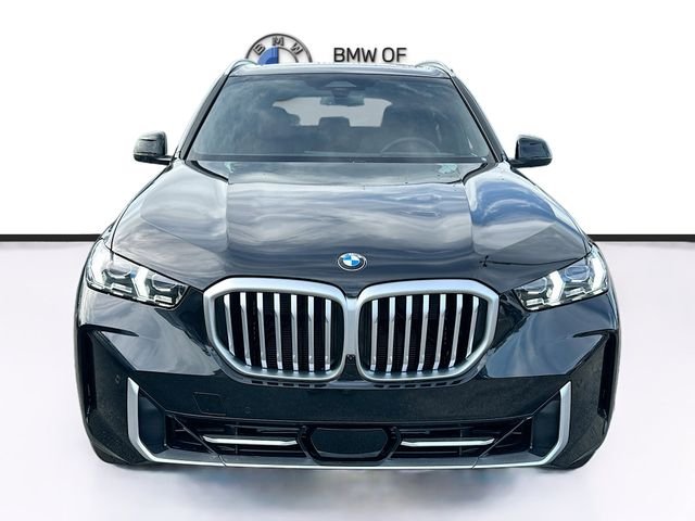 New 2026 Black BMW sDrive40i image 2