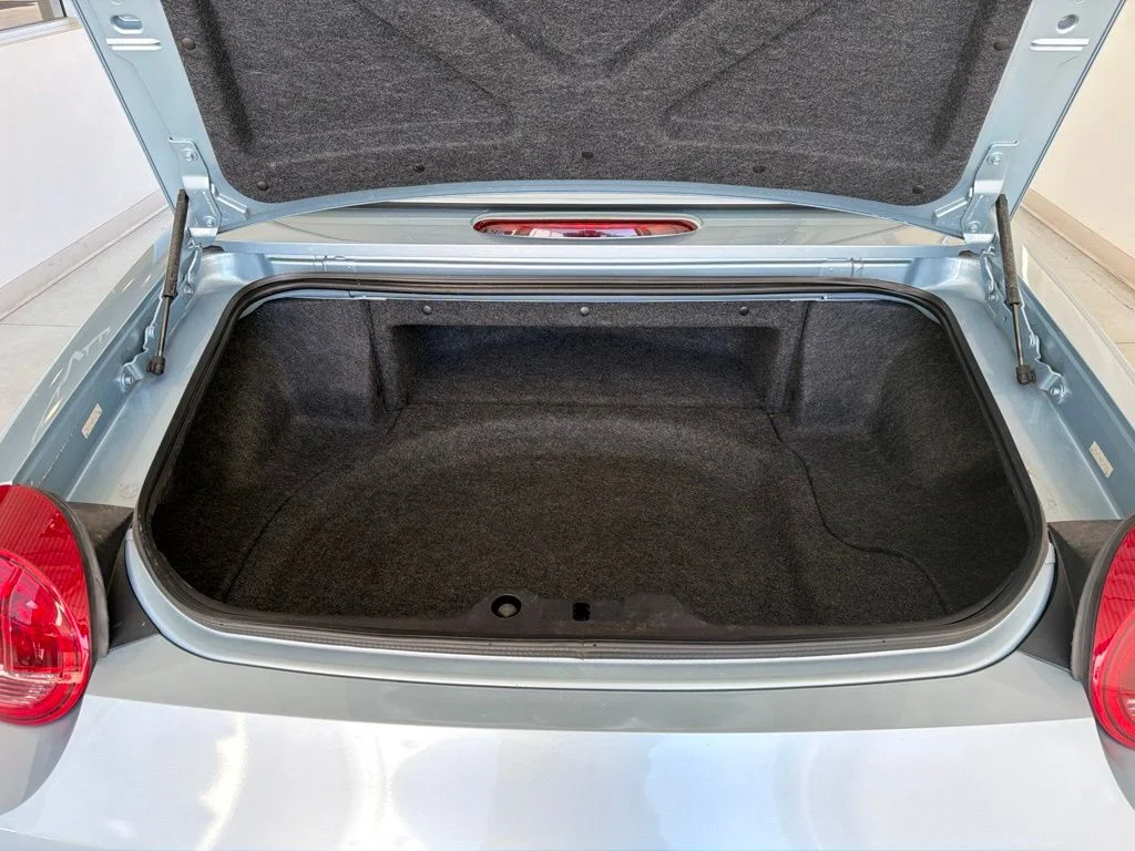 Used 2004 Light Ice Blue Metallic Ford Base image 37