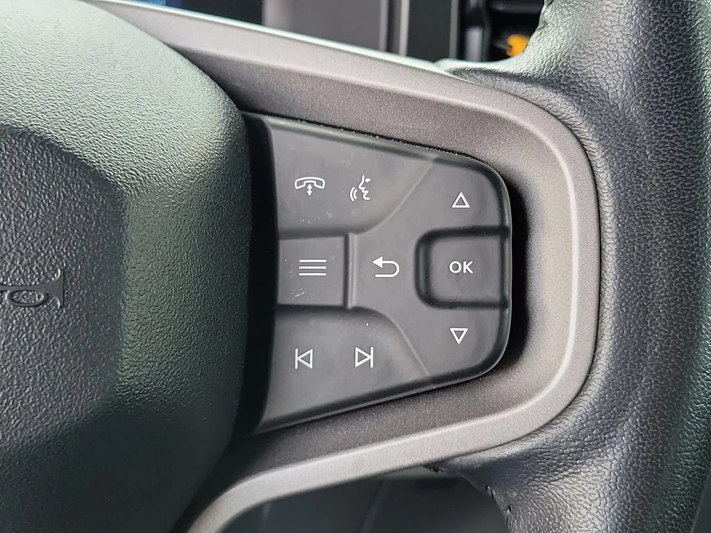 Used 2023 Gray Ford Badlands image 33