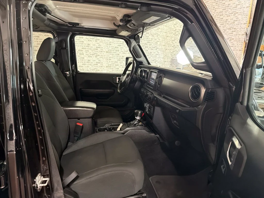 Used 2019 Black Clearcoat Jeep Unlimited Sport S image 10