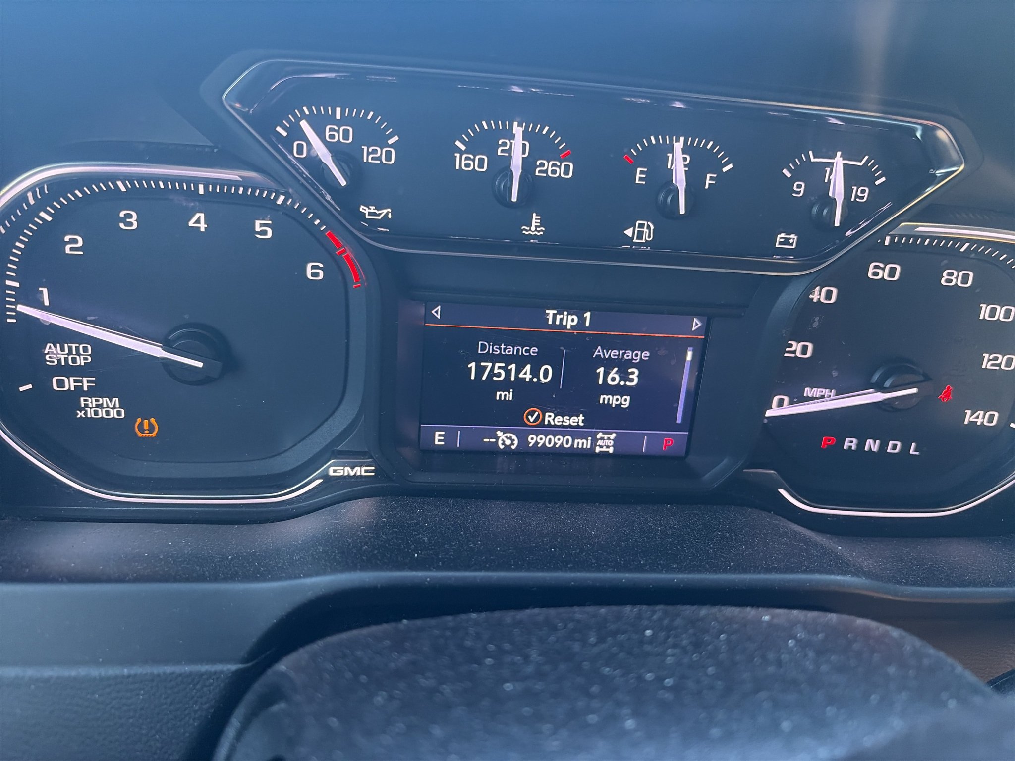 Used 2020 CARDINAL RED GMC Elevation image 4