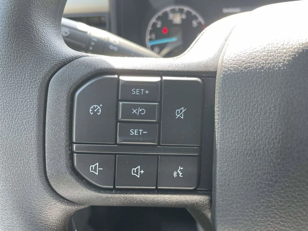 New 2026 Oxford White Ford XL image 22