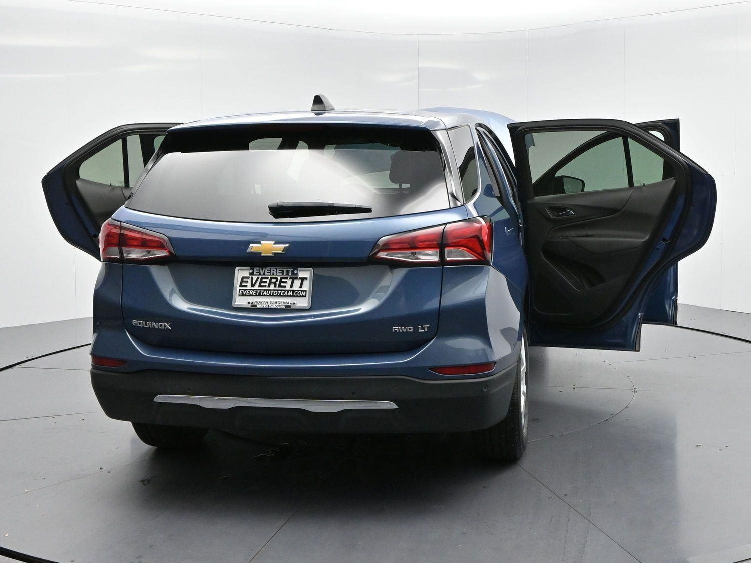 Used 2024 Lakeshore Blue Metallic Chevrolet LT image 40